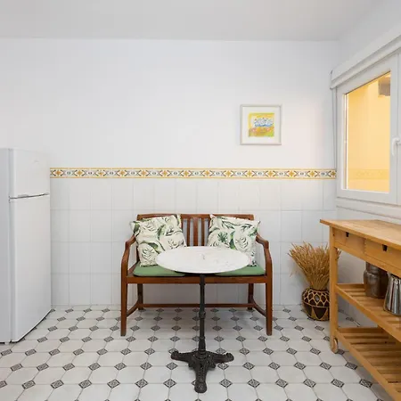 Apartment C92 - Rustic Two Bedrooms With Terrace Malaga