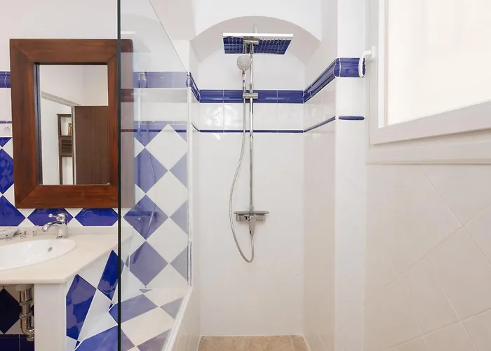 C92 - Rustic Two Bedrooms With Terrace Appartamento Málaga