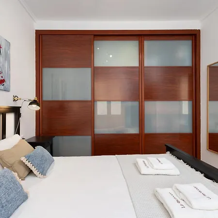C92 - Rustic Two Bedrooms With Terrace アパート マラガ